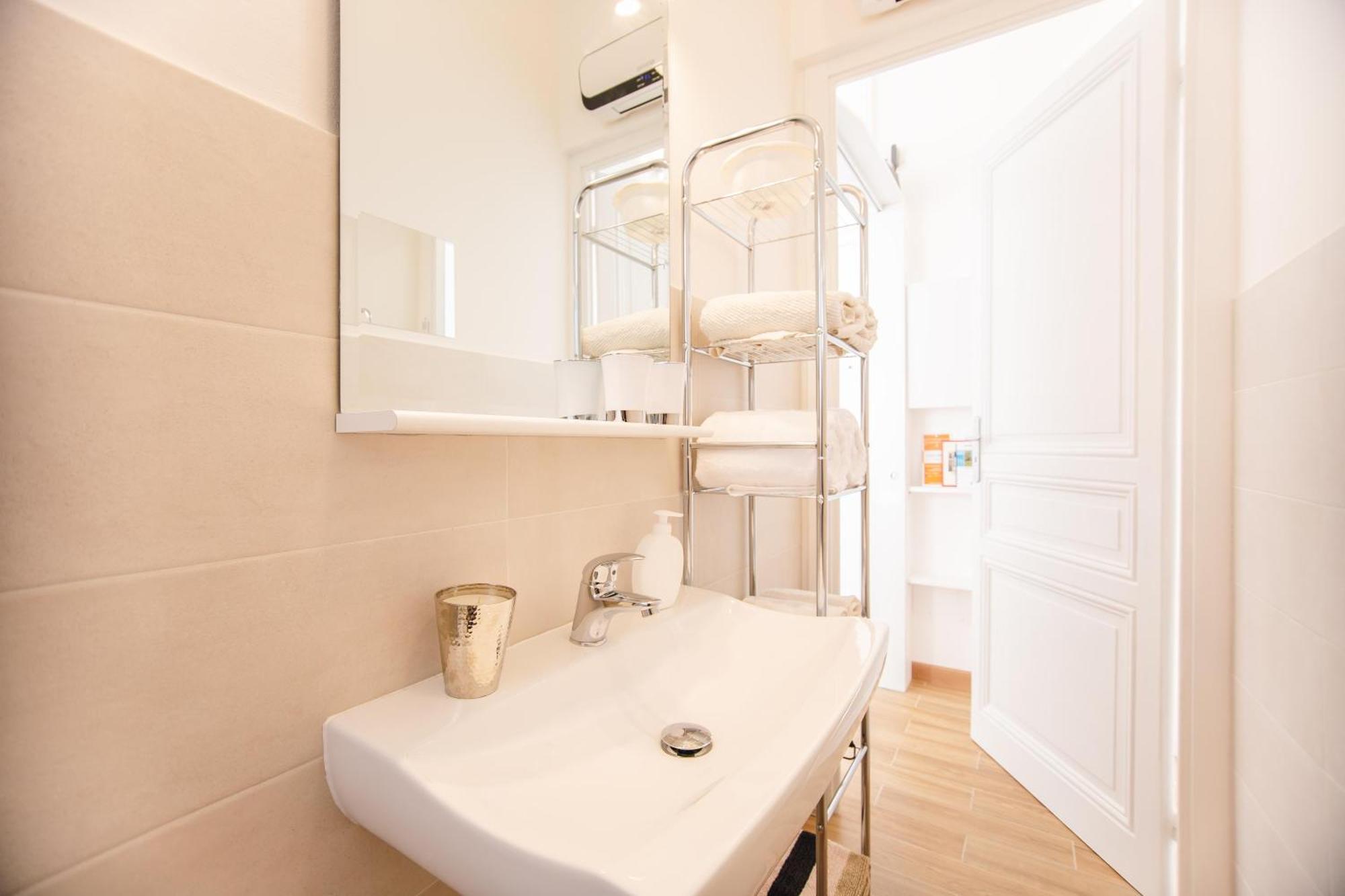 Cuore Di Sanremo Apartment And Free Parking المظهر الخارجي الصورة